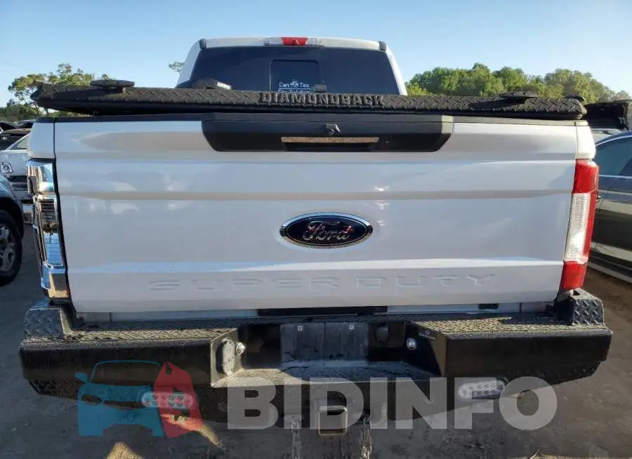 1FT7W2BT2HEF12776 Photo# 6