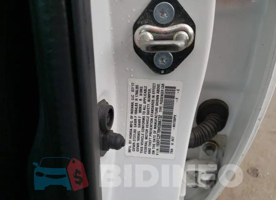 19XFC2F70HE066732 Photo# 12