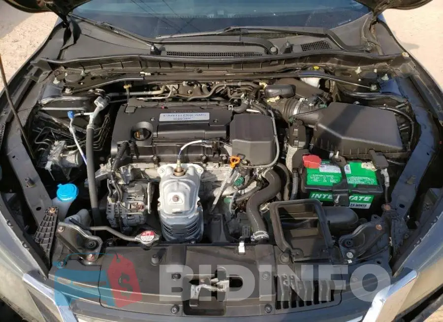 1HGCR2F50FA134075 Photo# 11