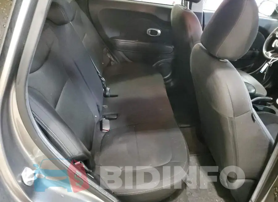 KNDJN2A2XF7161621 Photo# 10