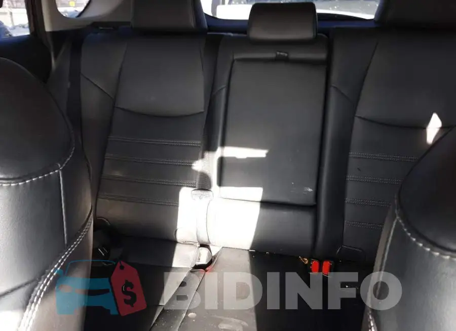 2T3A1RFV6MC185814 Photo# 10