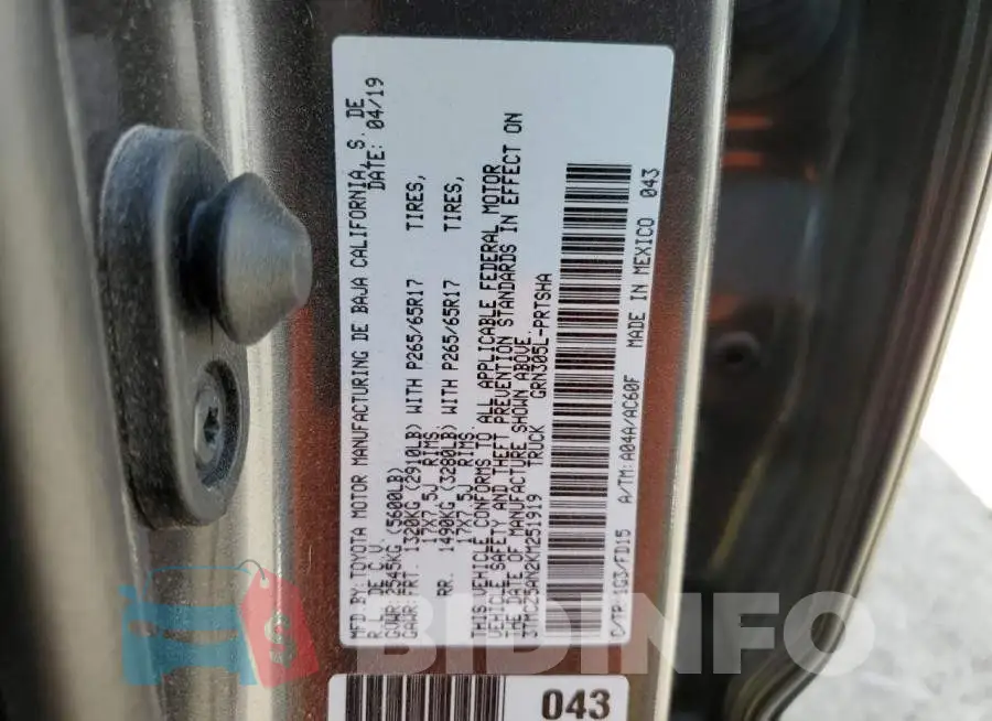 3TMCZ5AN2KM251919 Photo# 13