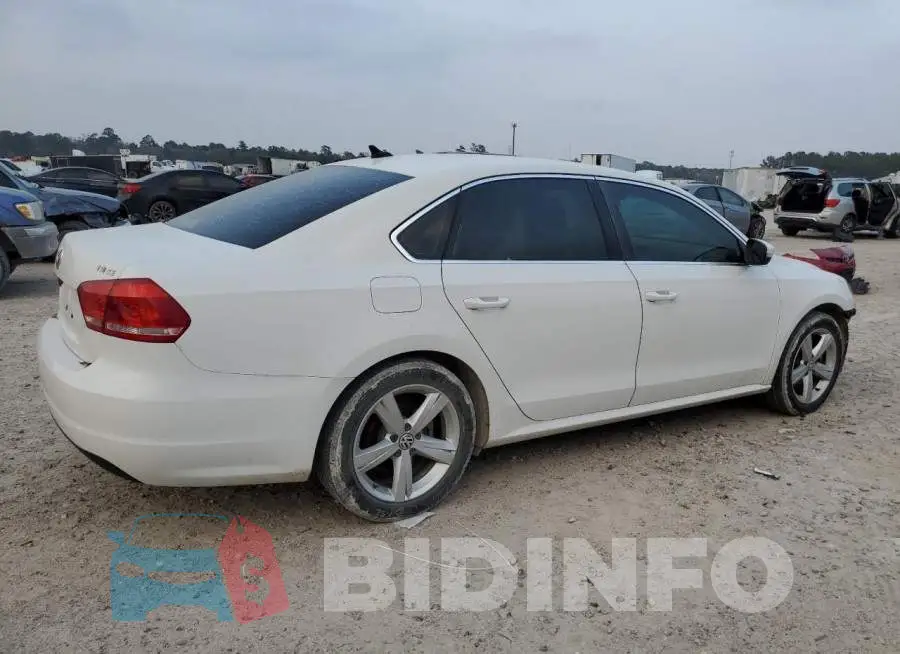1VWBS7A39EC055568 Photo# 3