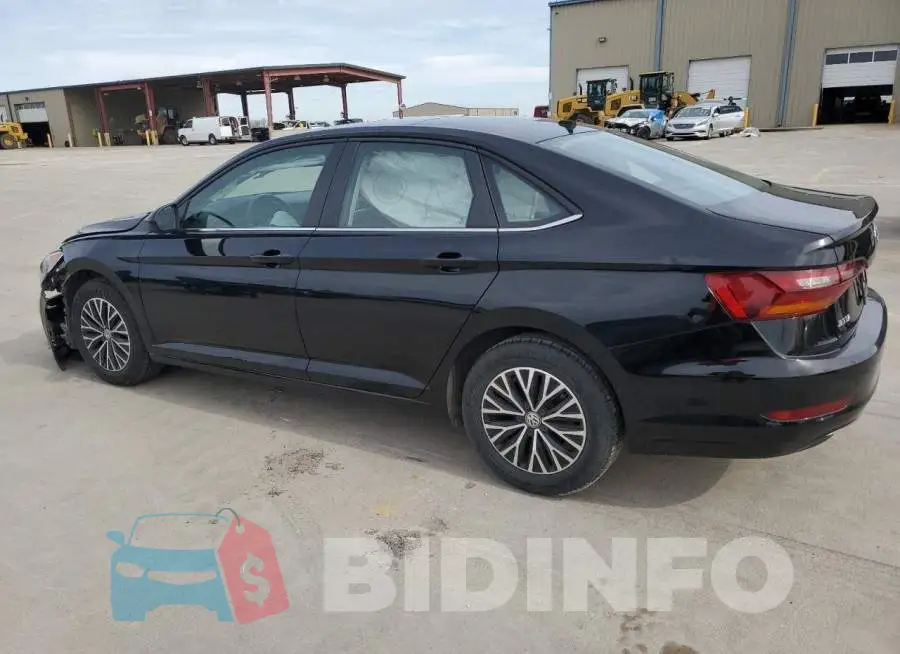 3VWCB7BU8KM176338 Photo# 2