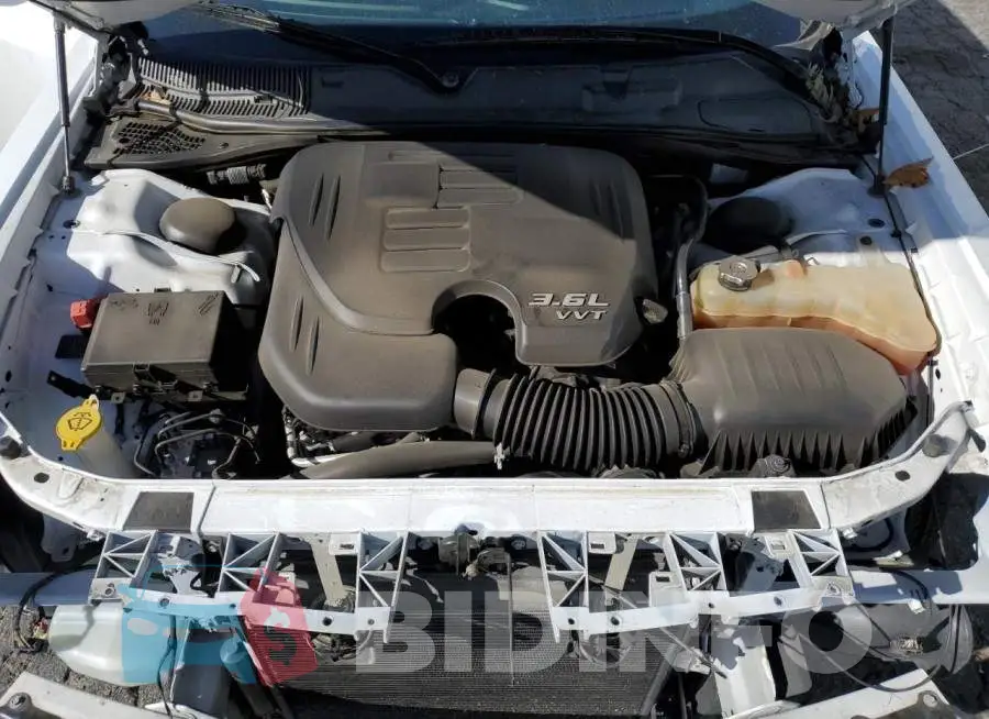 2C3CDZAG8KH701728 Photo# 11