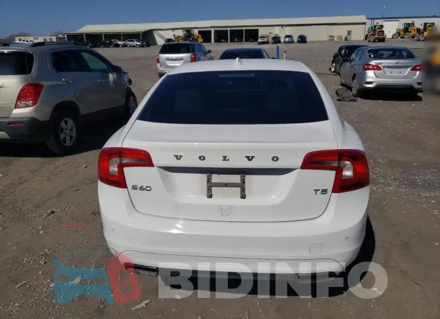 YV140MFC2F2301788 Photo# 6