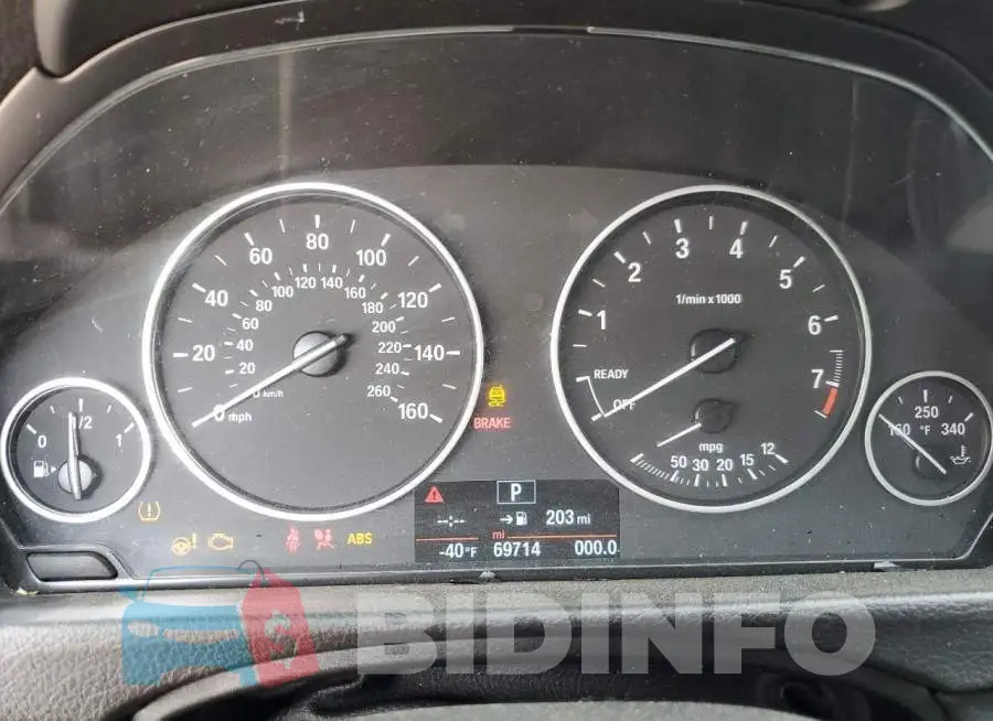 WBA8E1G52JNU92091 Photo# 9