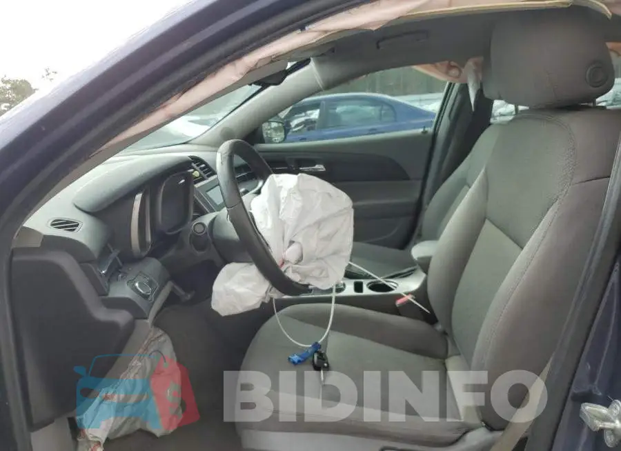 1G11B5SL0EF271284 Photo# 7