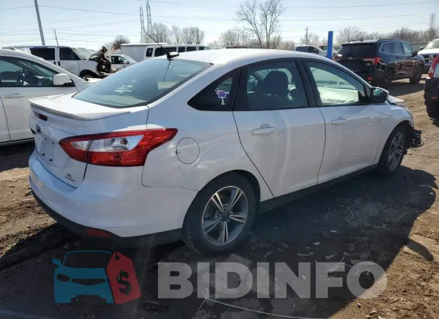 1FADP3F22EL310797 Photo# 3