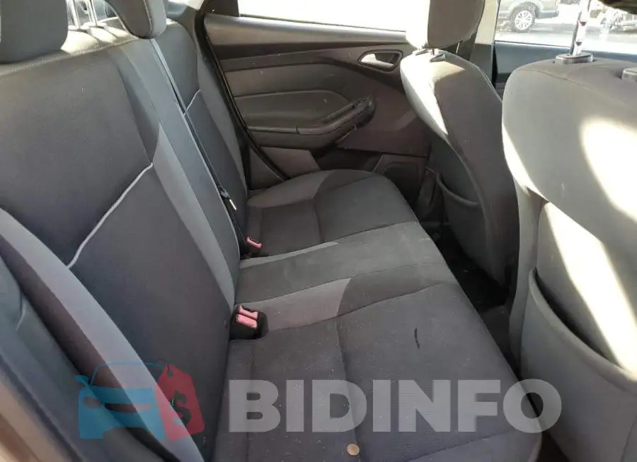 1FADP3F24EL166394 Photo# 10