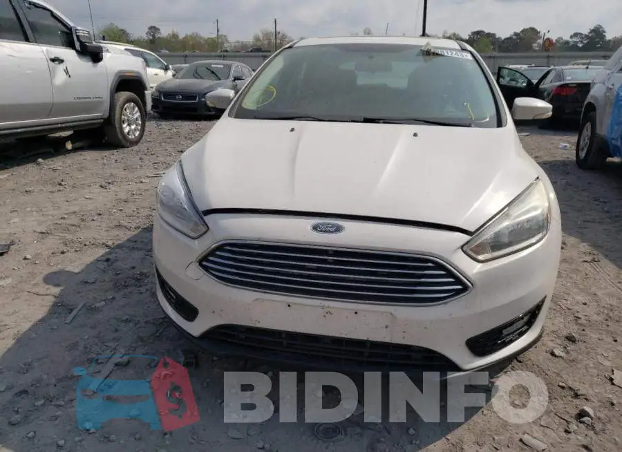 1FADP3N23FL227625 Photo# 5