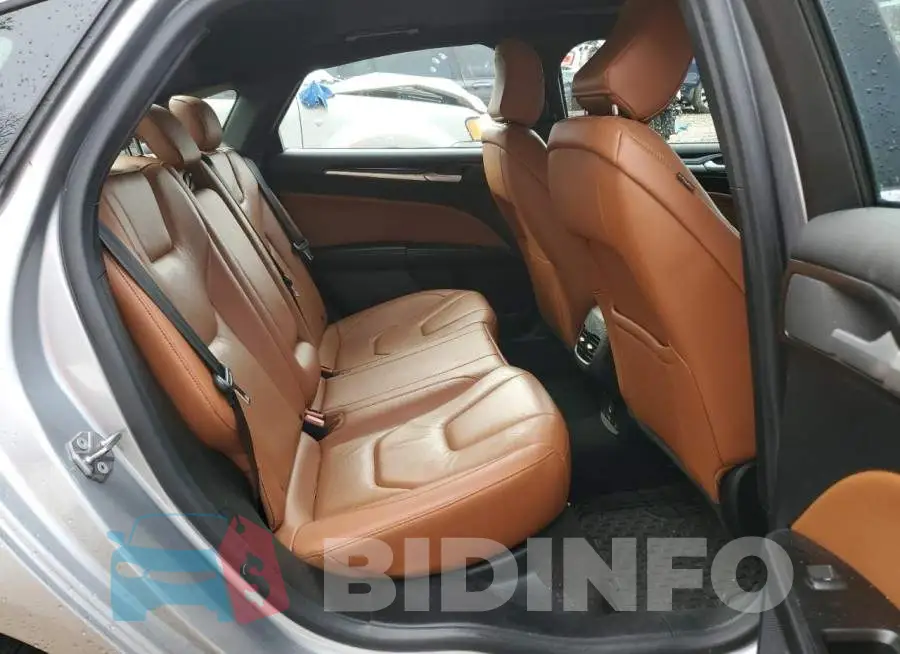 3FA6P0RUXLR260508 Photo# 10