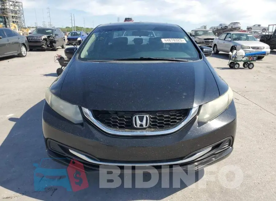 19XFB2F82FE014818 Photo# 5