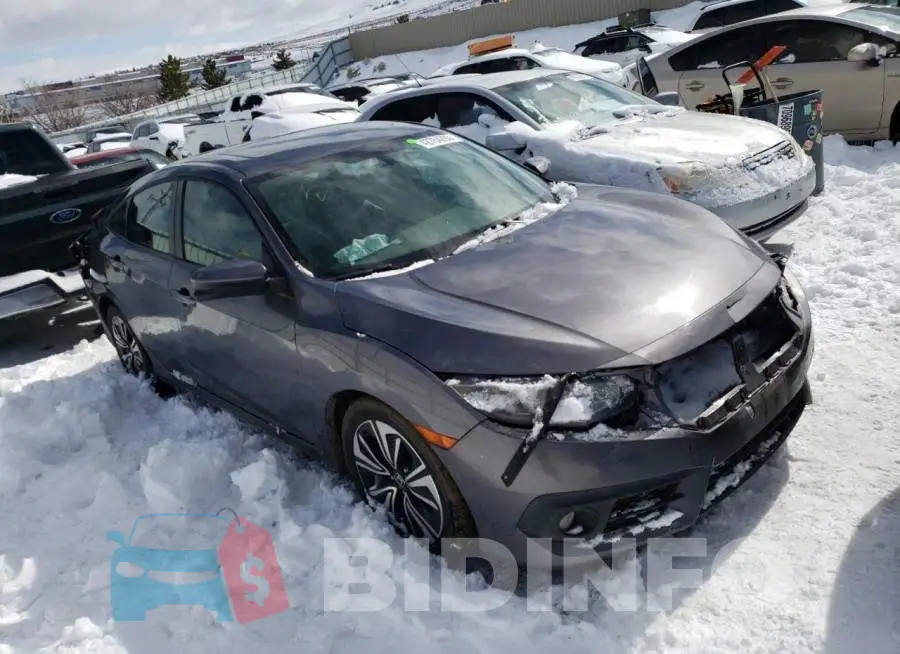 19XFC1F38HE019021 Photo# 4