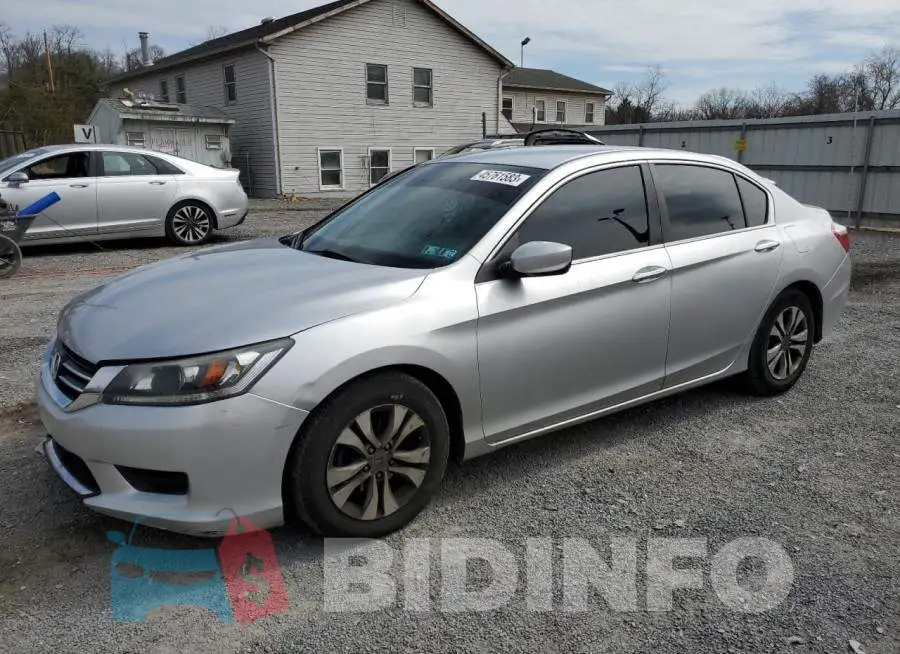 1HGCR2F37FA150918 Photo# 1