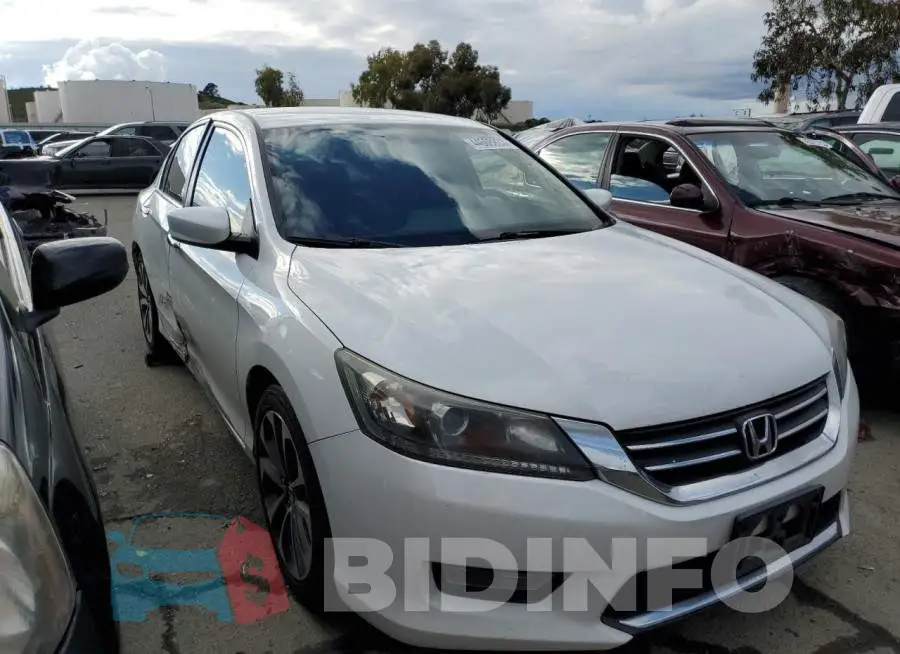 1HGCR2F55EA160878 Photo# 4