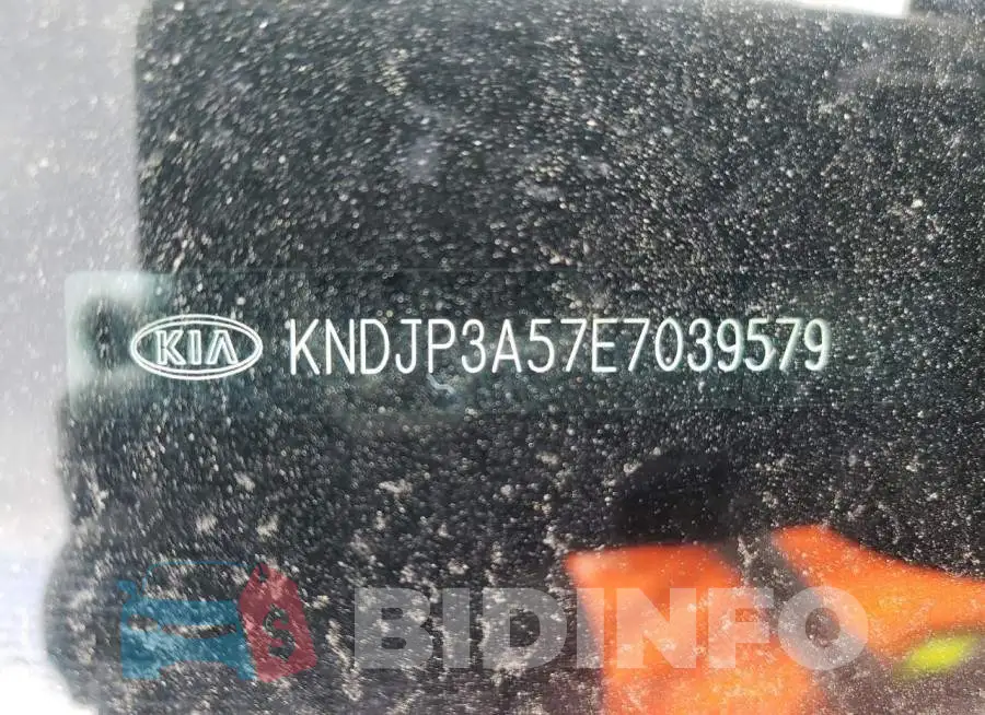 KNDJP3A57E7039579 Photo# 12