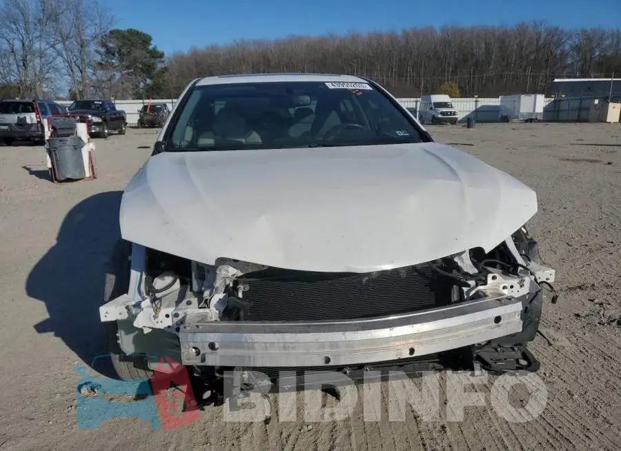 19UUB1F30HA008321 Photo# 5