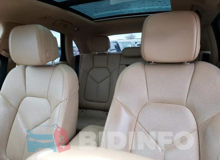 WP1AB2A56GLB40095 Photo# 10
