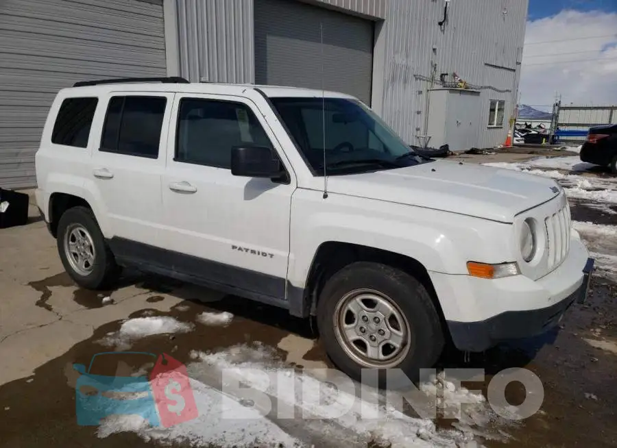 1C4NJPBB3FD413896 Photo# 4