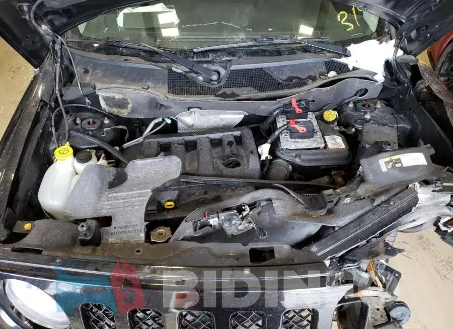 1C4NJRFB2ED688129 Photo# 11