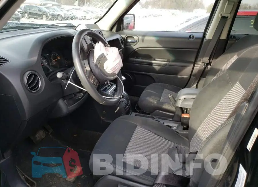1C4NJRFB2ED688129 Photo# 7