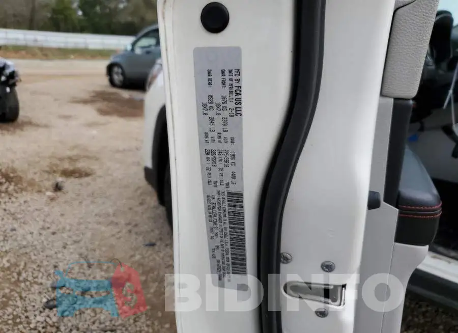 3C4NJCCB4JT300131 Photo# 13