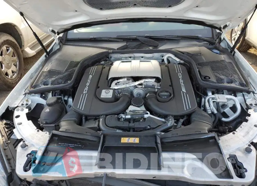 55SWF8HB5JU261557 Photo# 11