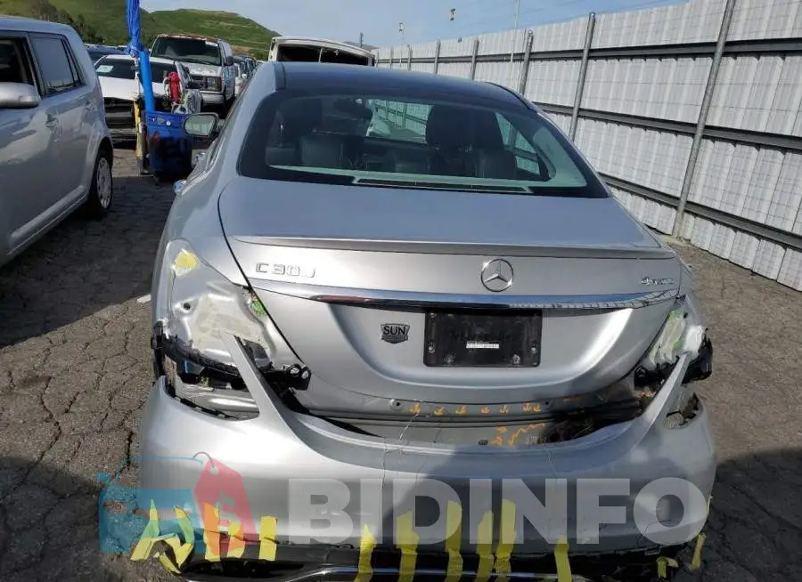 WDDWF4KB8HR303751 Photo# 6