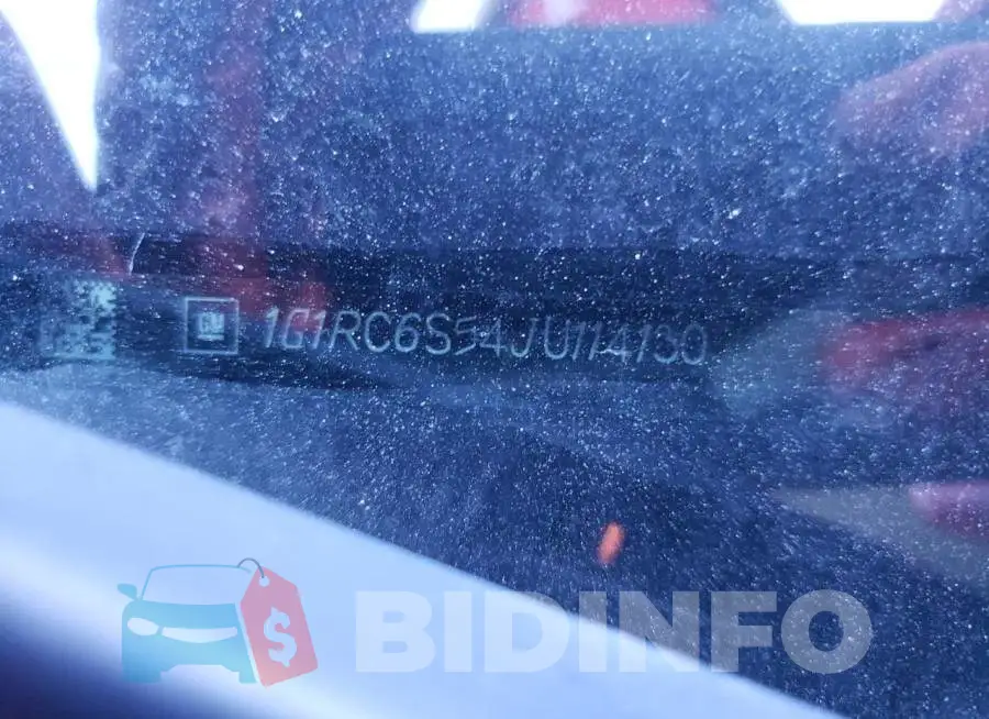 1G1RC6S54JU114130 Photo# 13