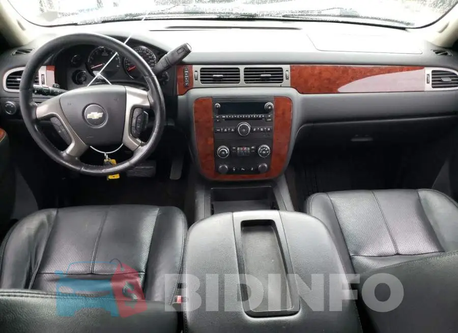 1GNSCHE03ER153618 Photo# 8