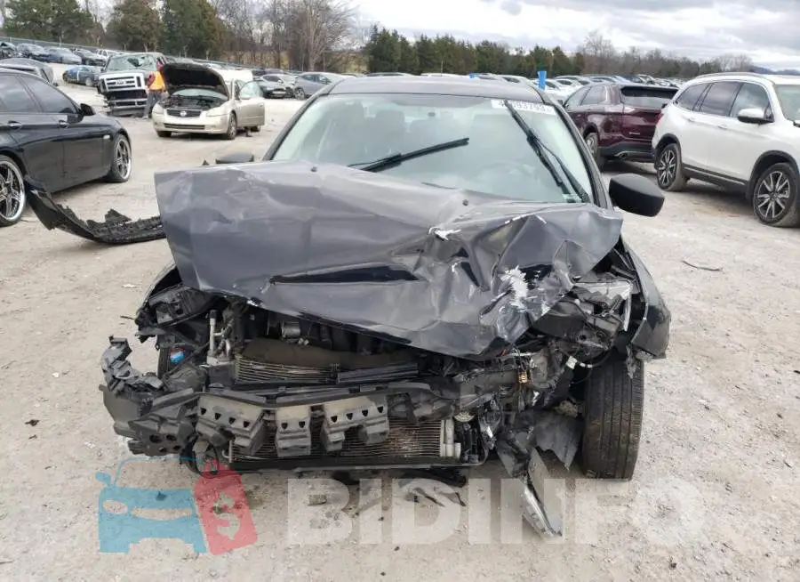 1FADP3E25GL381996 Photo# 5