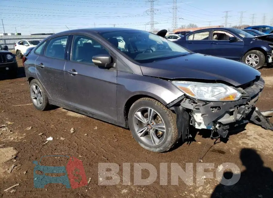 1FADP3F23EL432083 Photo# 4