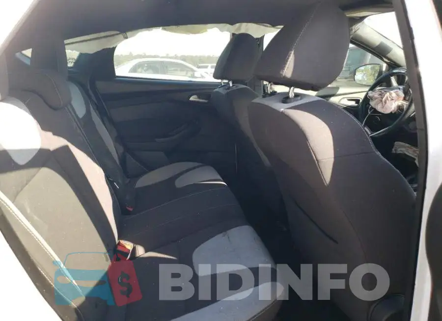 1FADP3L97EL457442 Photo# 6