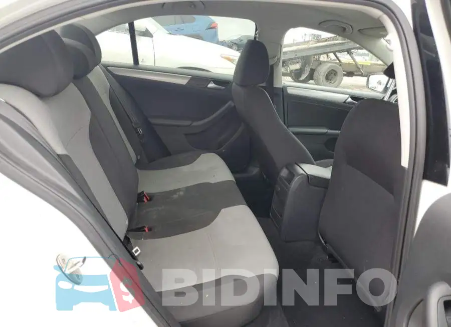 3VW2B7AJ2HM235296 Photo# 10