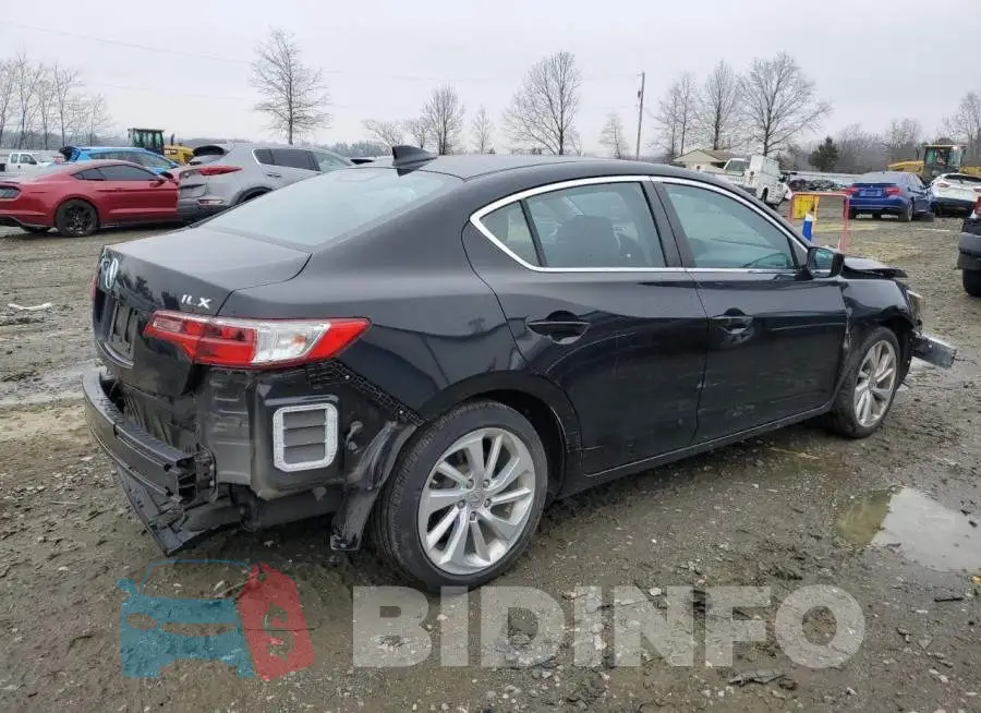 19UDE2F35JA009578 Photo# 3