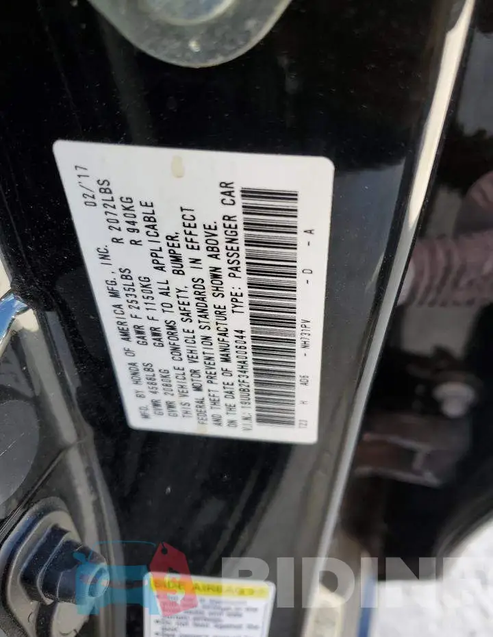 19UUB2F34HA006044 Photo# 12