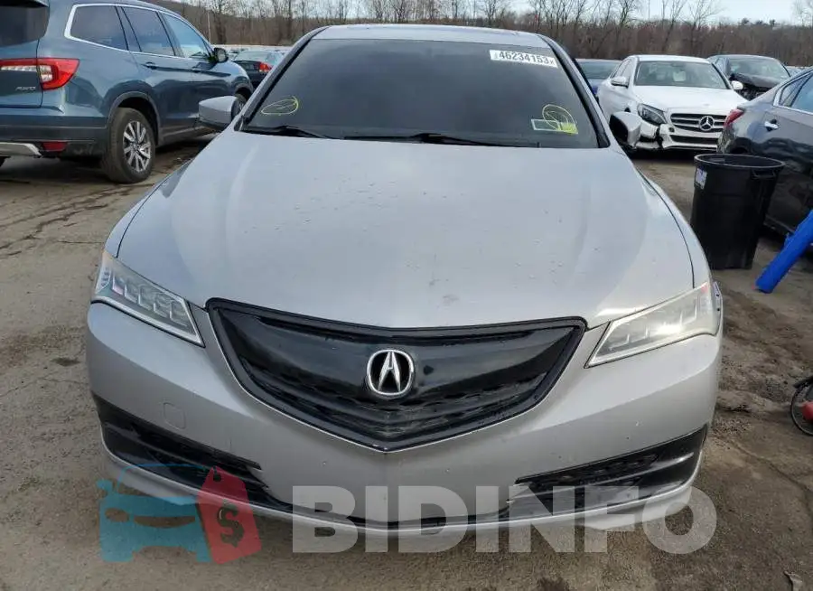19UUB2F35FA018426 Photo# 5