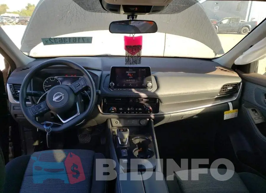 5N1BT3BA5PC677265 Photo# 8