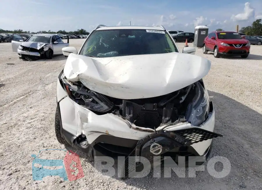 JN1BJ1CP4HW009154 Photo# 5