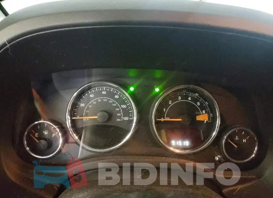 1C4NJDEB5GD714763 Photo# 9