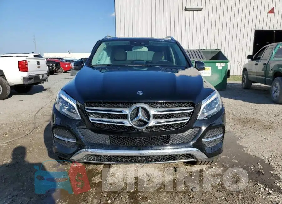 4JGDA5HB1JB100837 Photo# 5