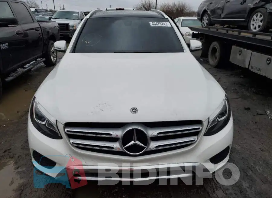 WDC0G5EB8KF628708 Photo# 5