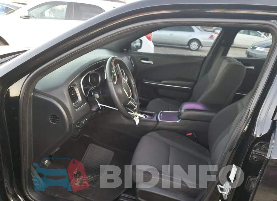 2C3CDXHG4JH163022 Photo# 7