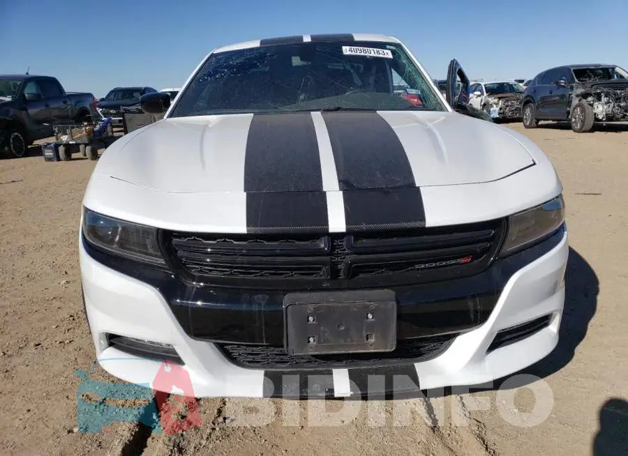 2C3CDXJG3NH154053 Photo# 5