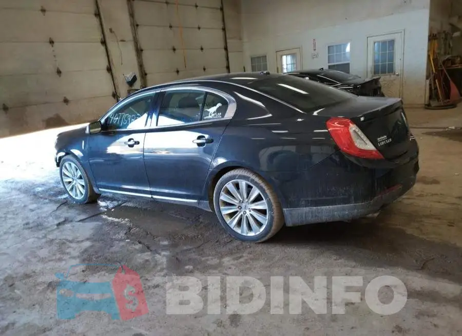 1LNHL9FT7EG600833 Photo# 2