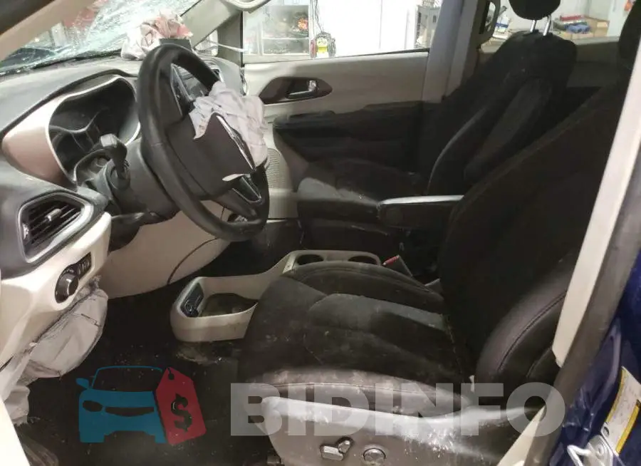 2C4RC1CG4MR558426 Photo# 7