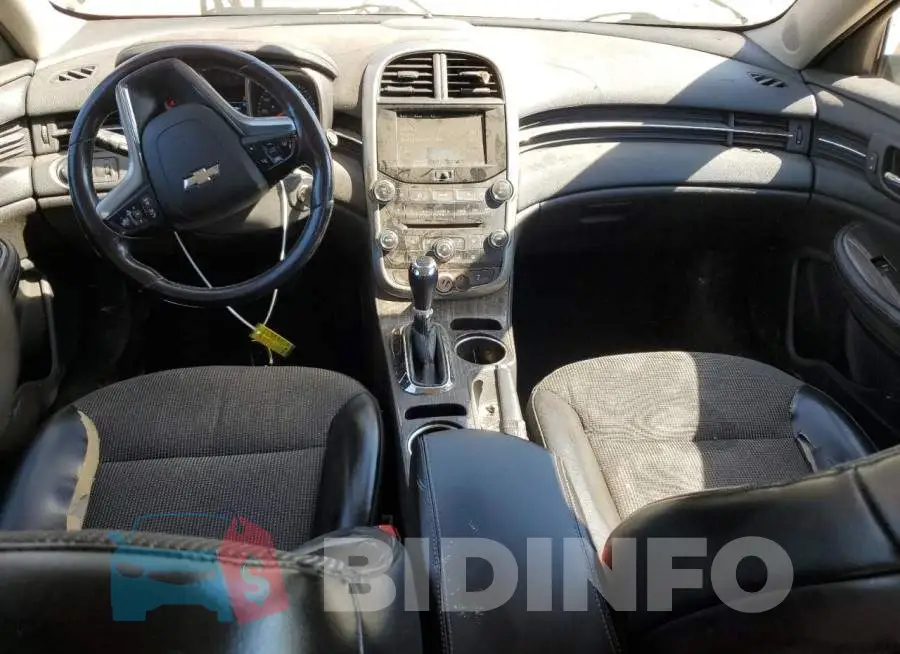 1G11E5SL5EF210794 Photo# 8