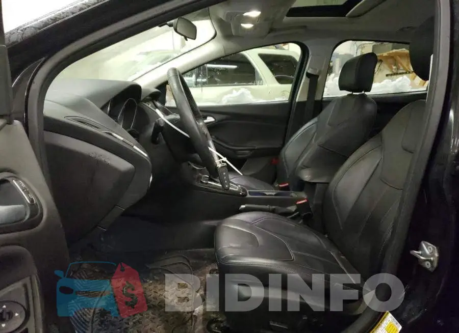 1FADP3J23JL233326 Photo# 7