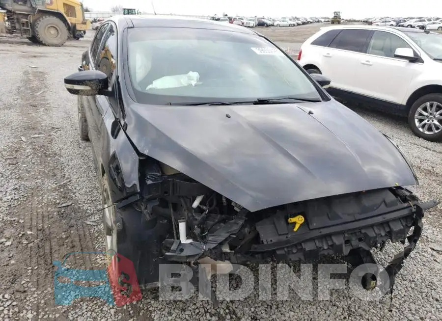 1FADP3L96GL360395 Photo# 5